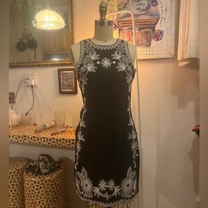 Tropical linen mini dress vintage embroidery